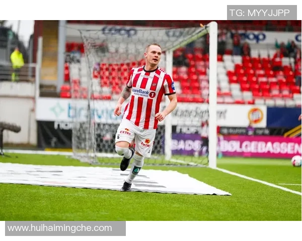 不布兰与斯达的较量：一场足球技艺与策略的精彩对决